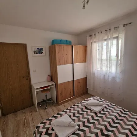 Apartman Maor *